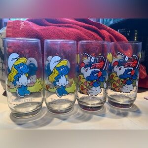 Smurfs vintage glass cup set